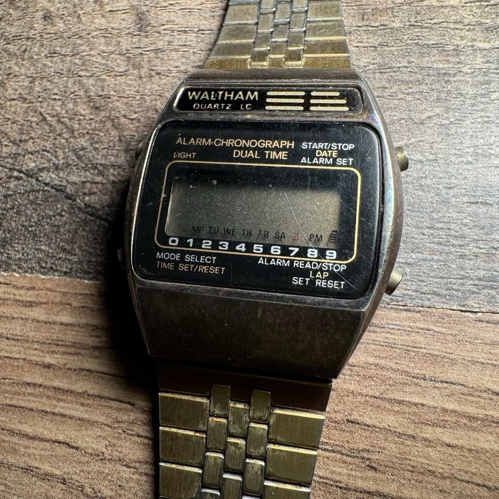 Vintage Waltham Digital Quartz Watch Gold Tone Alarm/Chronograph - Untested